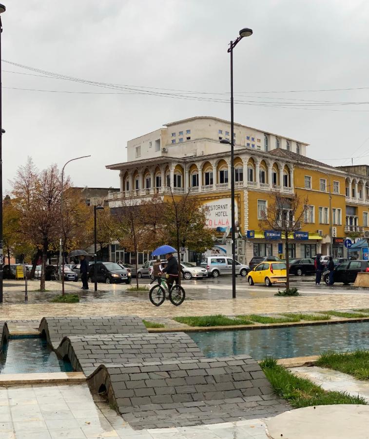 Pilo Lala Hotel Lushnjë Buitenkant foto